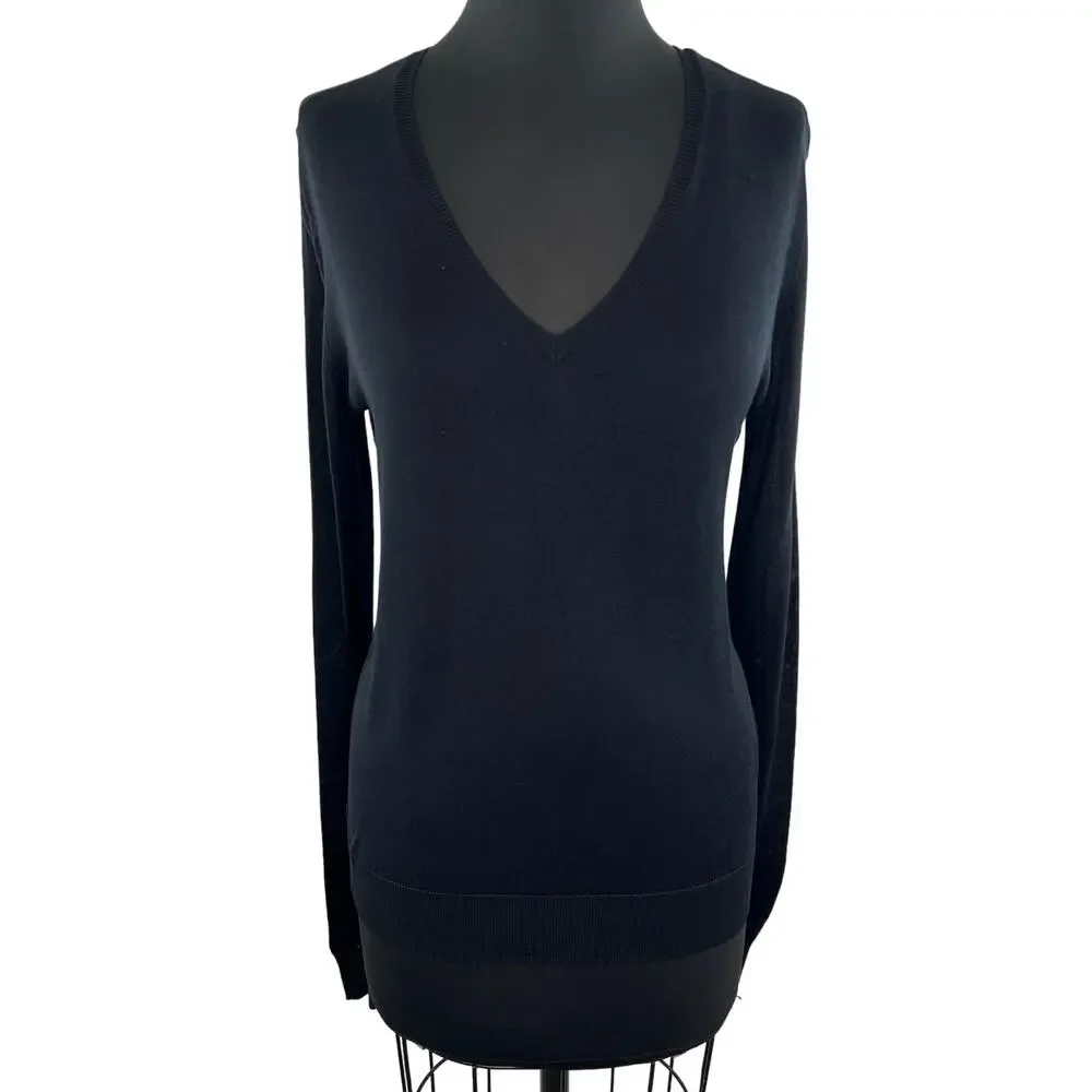 Equipment Femme Black V-Neck Long Sleeve Women's Pullover Silk Sweater M Medium